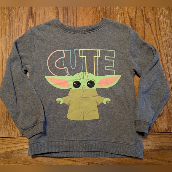 Star Wars girls sweatshirt in large 10/12 - Picture 1 of 7